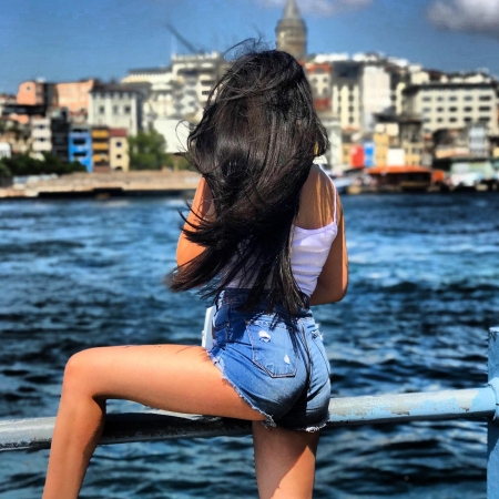 Alev Evin